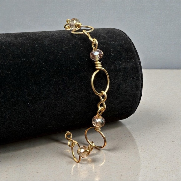 Hand Crafted Brass Wire Wrapped Link Bracelet With Glass Beads Size 7 - Picture 6 of 11